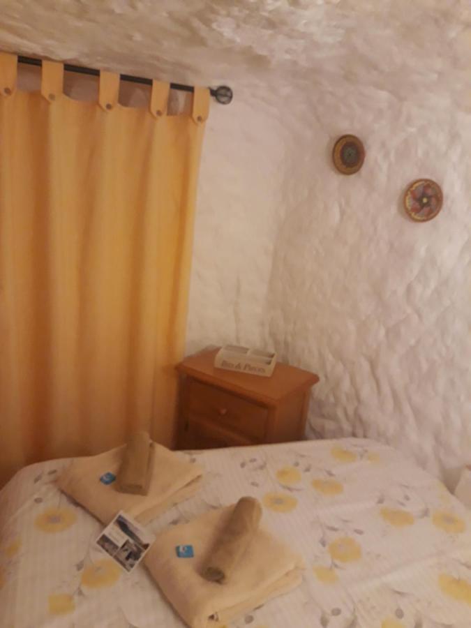 The Welcome Cave Freila Екстер'єр фото